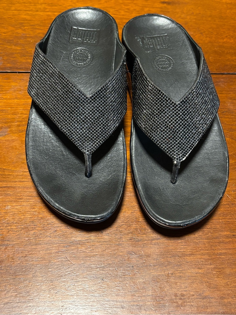 FitFlop Women’s Lulu Crystal Embellished Toe-Post Black Sandals Size 7